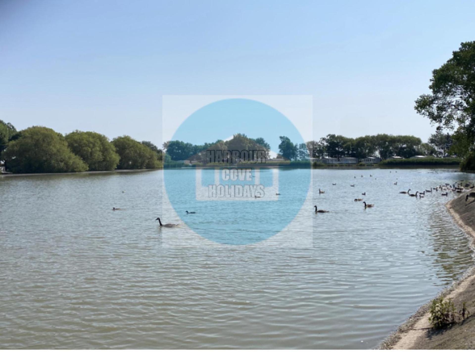 Affordable Caravan Holidays Butlins Minehead Exteriör bild